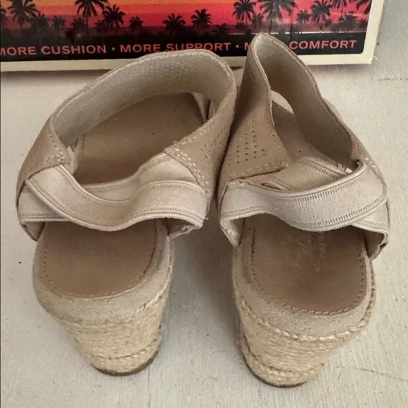 Skechers with Memory Foam Indigo Sky River Double Natural Wedges - Picture 4 of 7